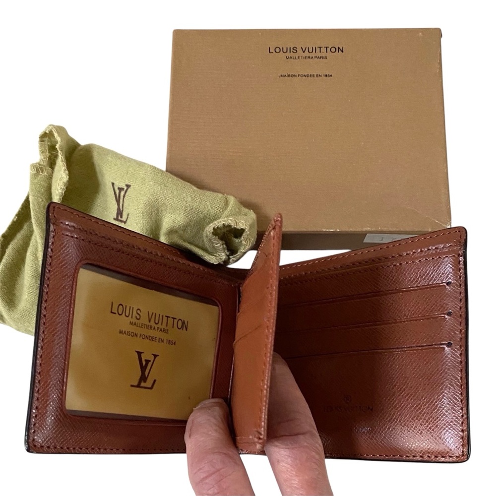 LOUIS VUITTON MEN’S RARE VINTAGE MONOGRAM WALLET NWOT - Picture 7 of 16
